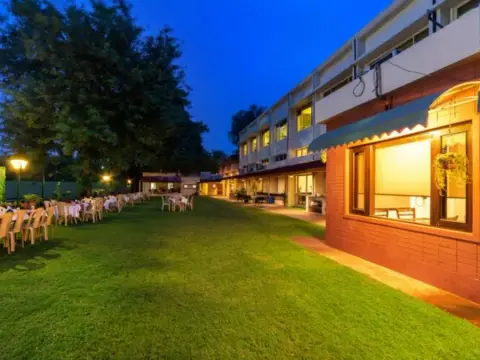 Arera Club Evening Lawn