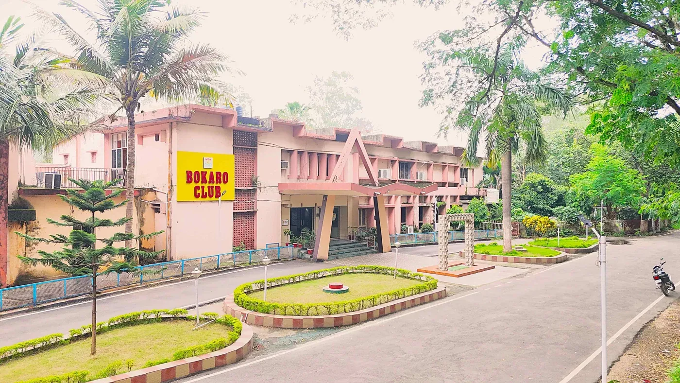 Bokaro Club signed clubhouse exterior