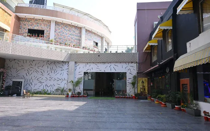 The Ganges Club — club photograph