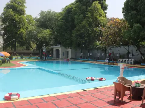 The Ganges Club — club photograph