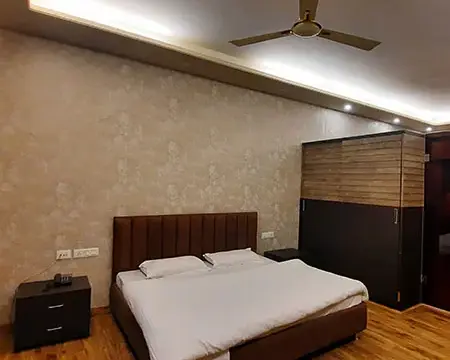 Guest room — Jullundur Gymkhana Club
