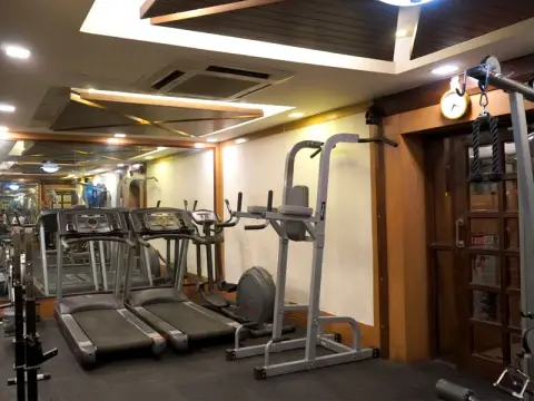 Gymnasium at Lake Club