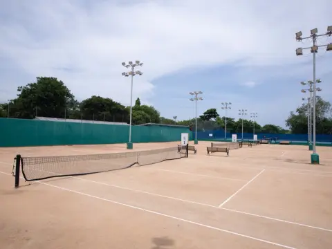 Madras Gymkhana Club — tennis courts