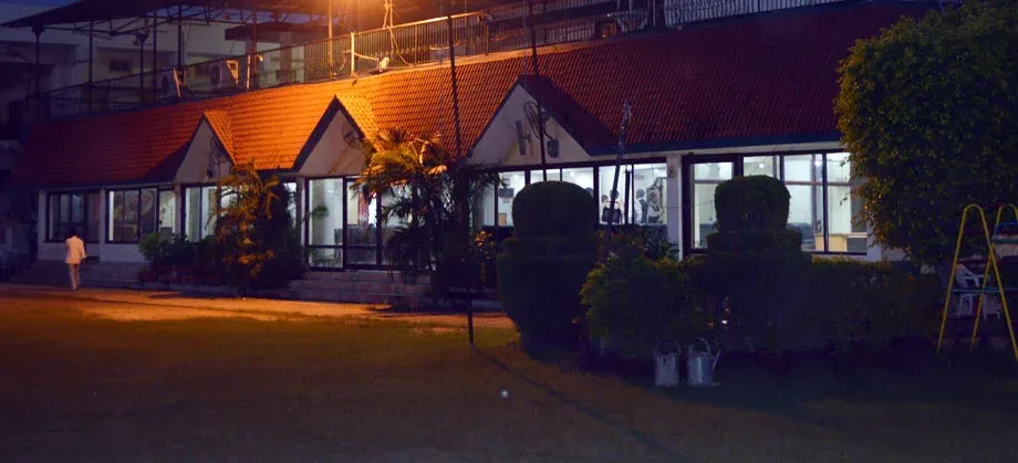 Oudh Gymkhana Club — club photograph