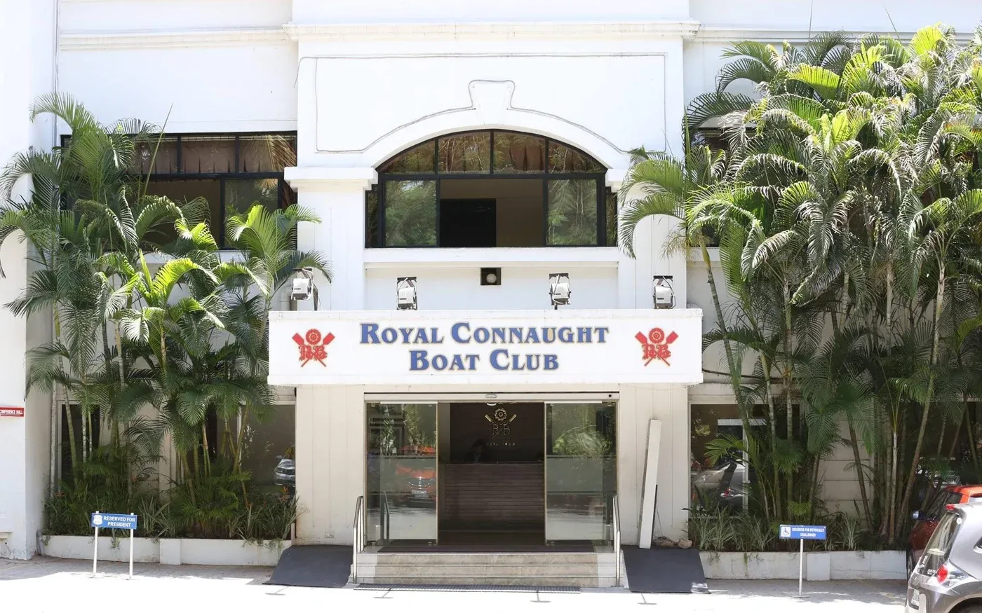 Royal Connaught Boat Club Entrance